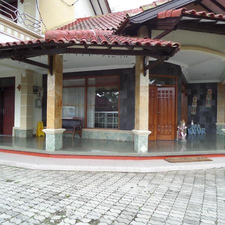 Sukapura Permai Hotel Lambangkuning Extérieur photo