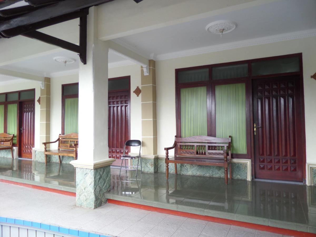 Sukapura Permai Hotel Lambangkuning Extérieur photo